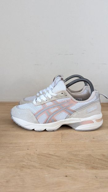 Asics 1090