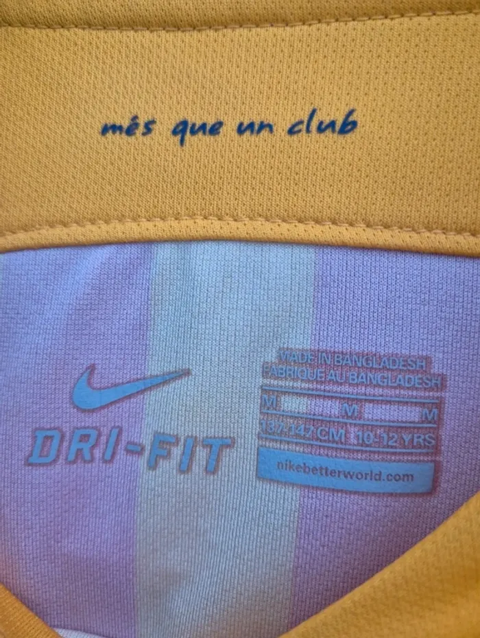 Maillot de foot FC Barcelone 10/12 ans - photo numéro 3