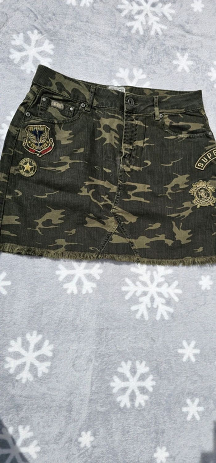 Jupe militaire Superdry taille 38