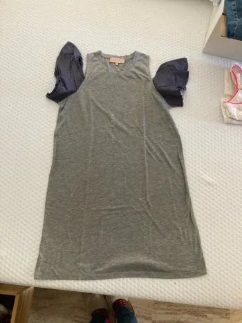 Chemise de nuit grise