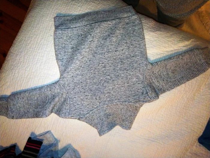 Joli petit sweat gris moucheté Primark taille 12/18 mois - photo numéro 6