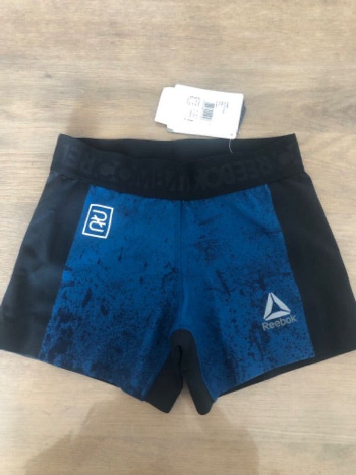 Short reebok