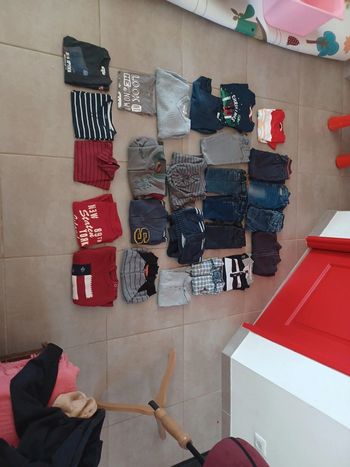 Lot de 27 vêtements d'hiver pour garçon