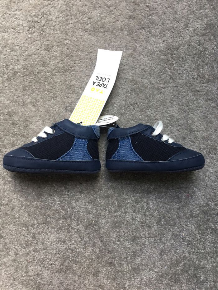 Baskets 6-12 mois Tape à l'œil Bleu neuf !