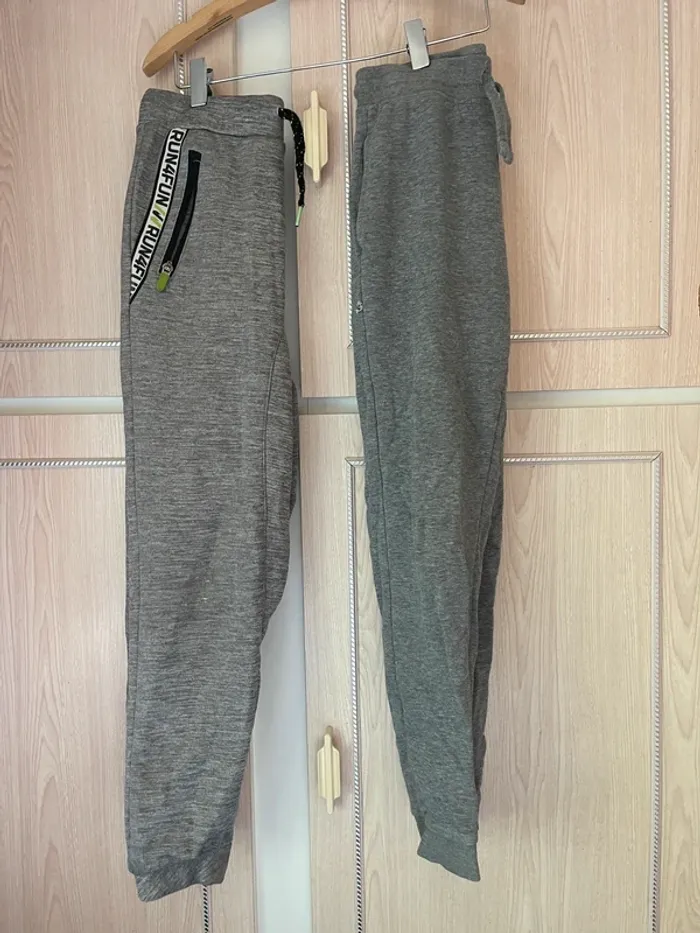 Lot de 2 jogging 10 ans