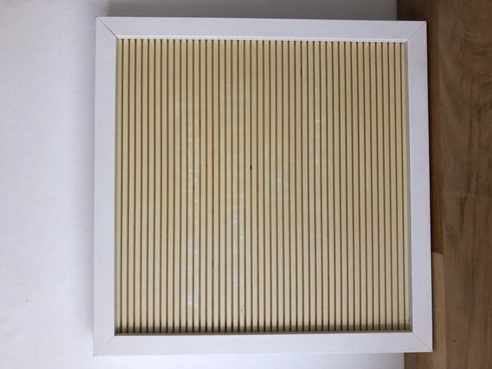 Tableau d'affichage avec lettres noires - photo numéro 3