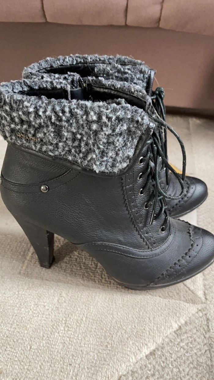 Bottines noires à talons 39