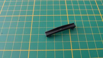 Pièce 12B du fascicule n°12 numéro 12 pièce détachée Renault R8 Gordini 1/8 1/8ème Eaglemoss collect