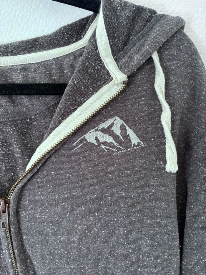 Sweat-shirt à capuche - photo numéro 3