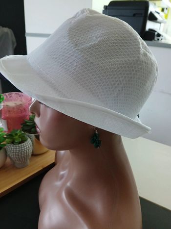 Chapeau blanc Neuf 🌿🌈