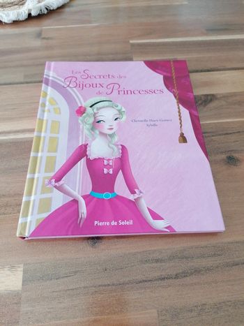 Livre les secrets des Bijoux de Princesses