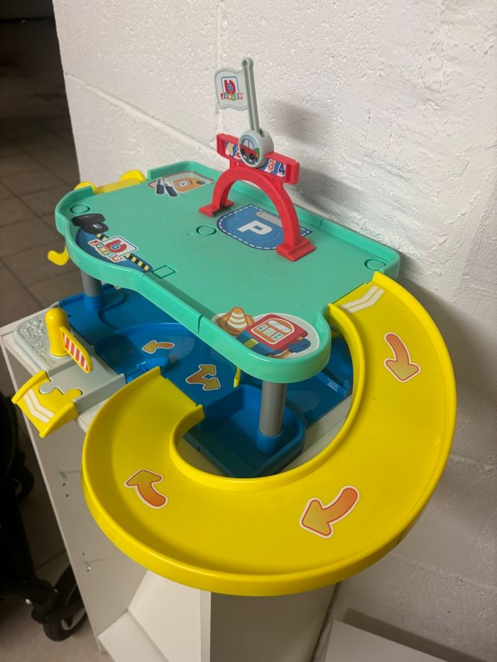 Petit garage BB junior - photo numéro 3