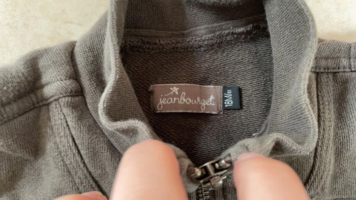 Gilet garçon gris foncé marron  jean Bourget 18 mois - photo numéro 2