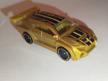 Hot Wheels Loop Coupe Monster Truck Trophy Champions Multipack