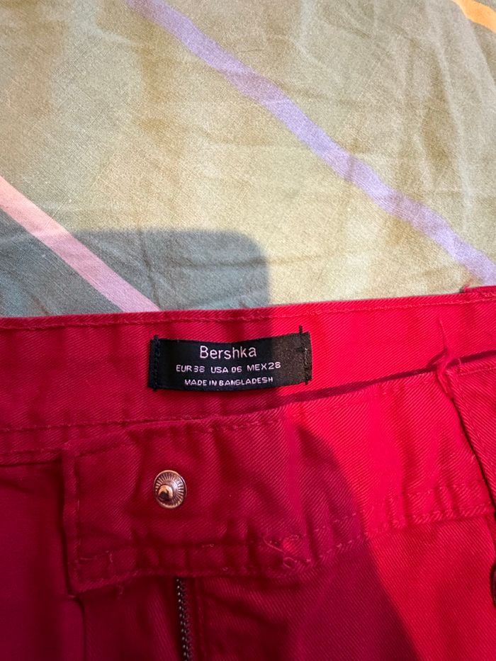 Jupe rouge - photo numéro 3