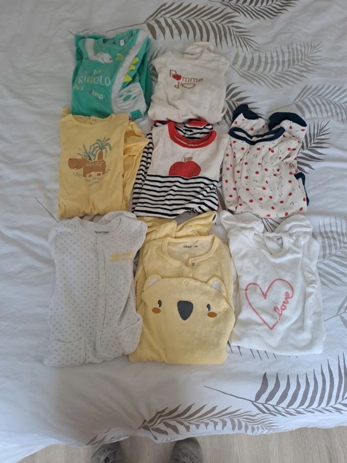 Lot grenouillère bébé fille