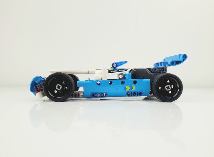 2 sets Lego Technic - pick up + voiture de police - rèf. 42090 et 42091 - photo numéro 5