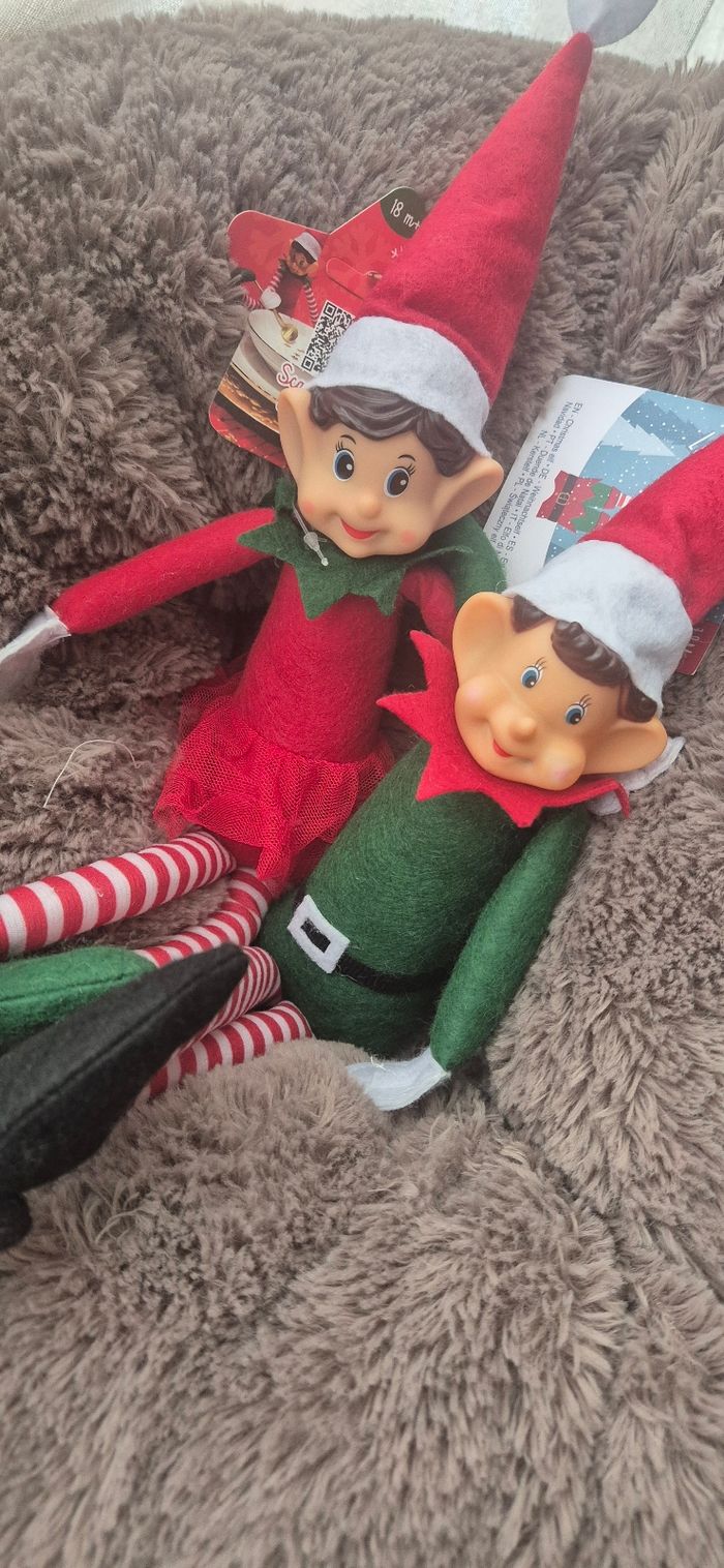 2 lutins farceurs de Noël 🎄