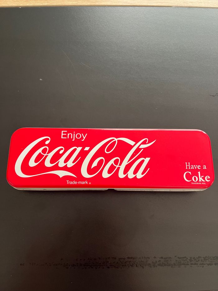 Trousse / boîte métal coca cola