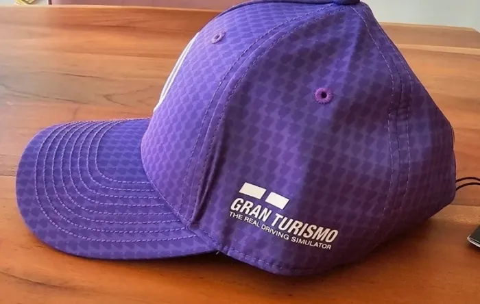 Casquette Mercedes AMG Gran Turismo – Violette – Neuve avec étiquette - photo numéro 2