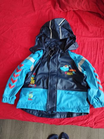 Manteau / coupe vent neuf taille 2 ans