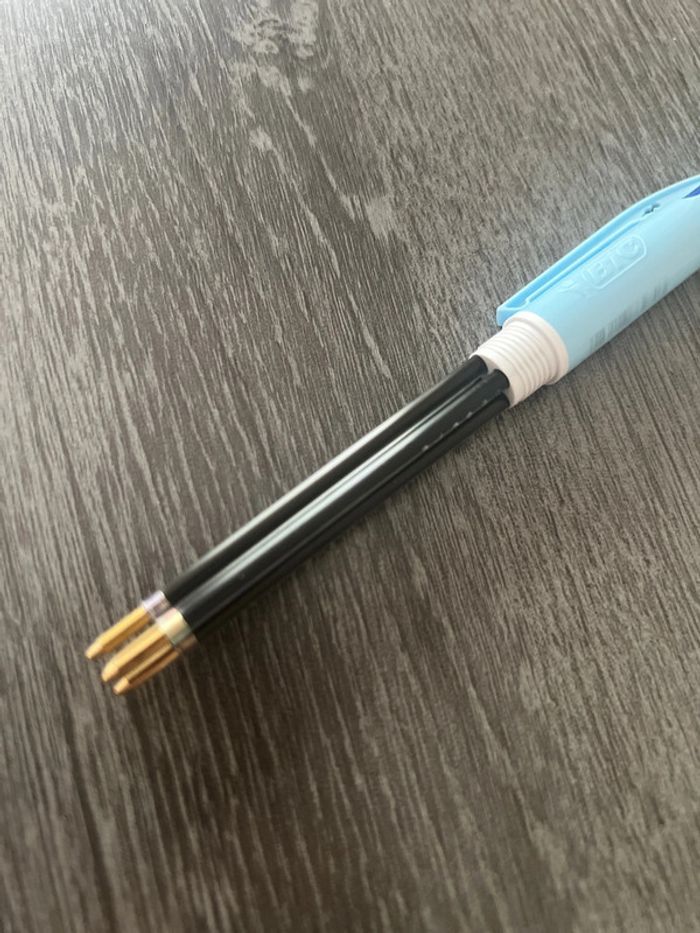 Stylo Bic - photo numéro 3