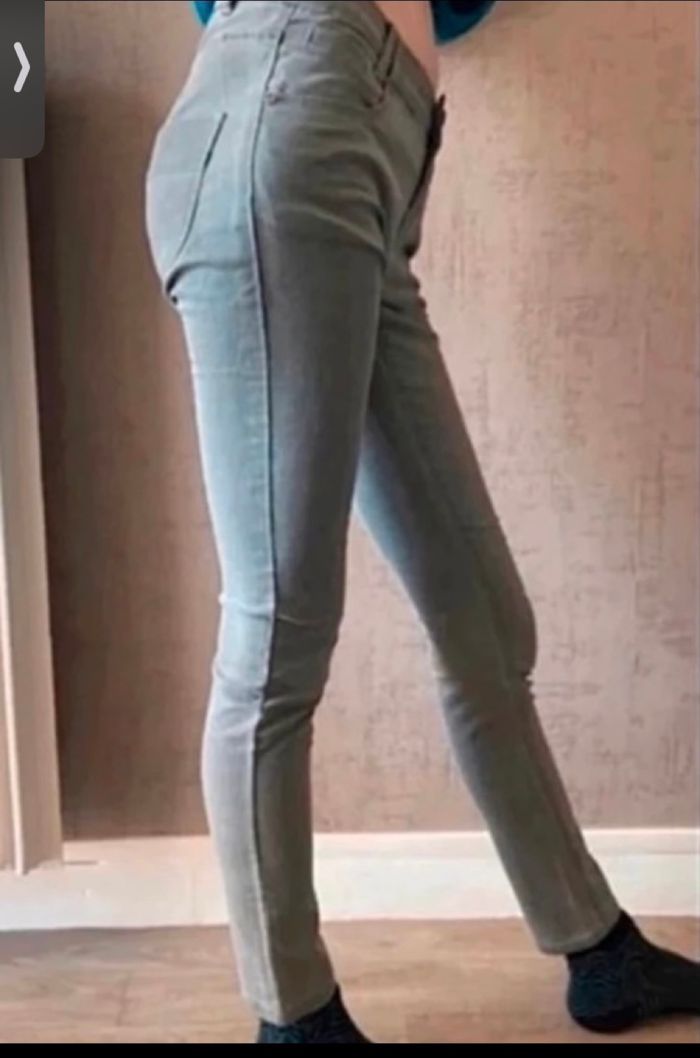 Jean skinny très bon état pour femme taille 36 couleur gris - photo numéro 5