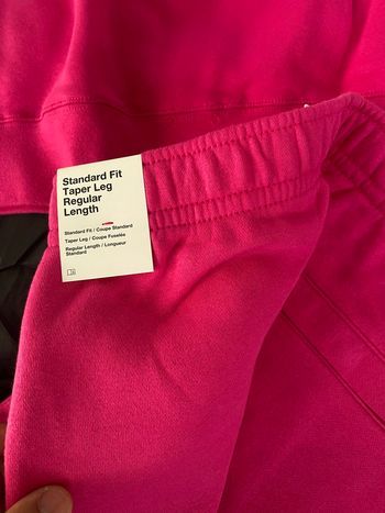 Ensemble rose nike M neuf avec étiquette authentique