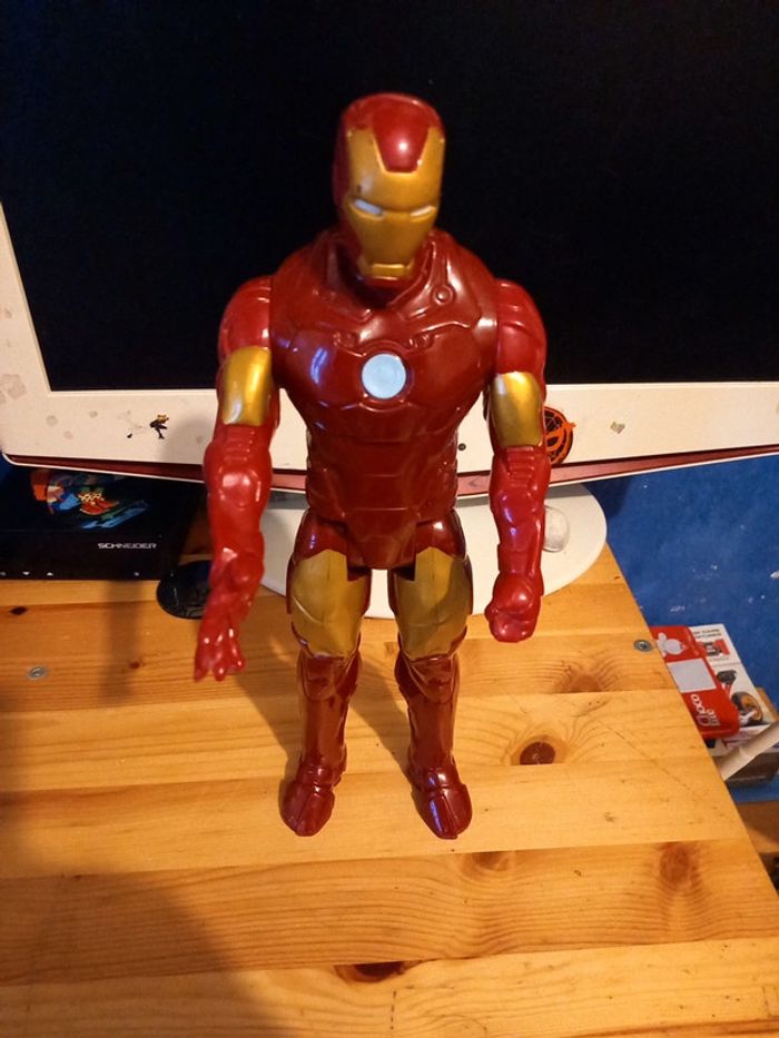 Figurine Iron man