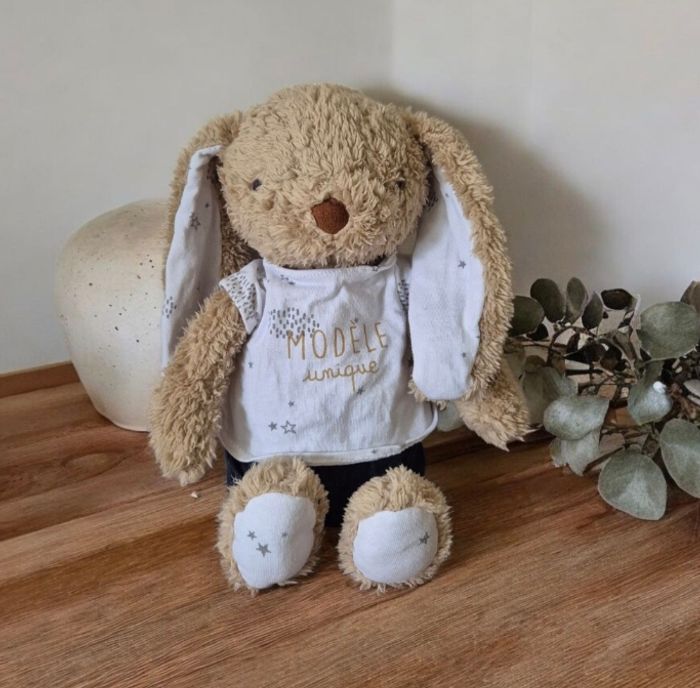 DOUDOU LAPIN MARRON BLANC modele unique TAPE A L'OEIL