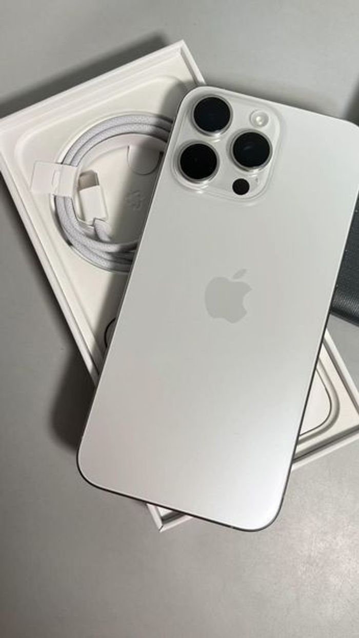 iPhone 11 pro max - photo numéro 2