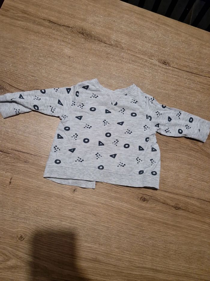 Lot de 5 tee shirt manche longue 6 mois - photo numéro 8