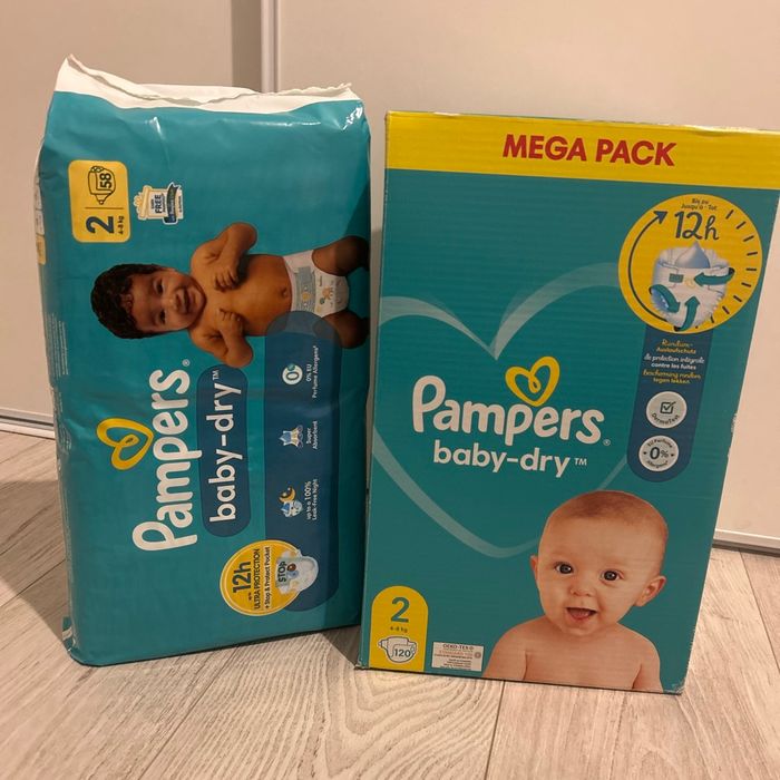 Couches Pampers taille 2