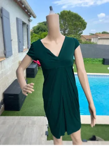 Sublime robe chic Mango – taille S/M – très bon état