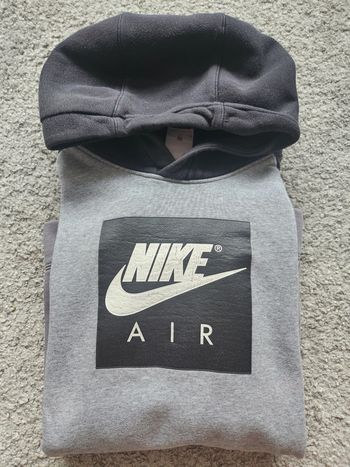 Sweat a capuche Nike Taille 13 ans