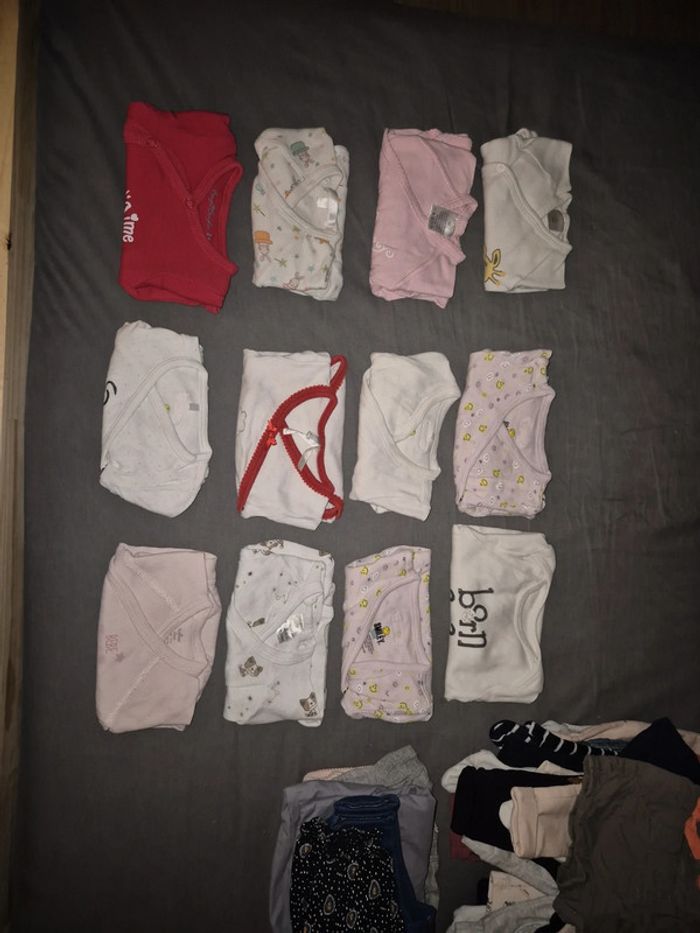 Lot de 12 bodys manches longues