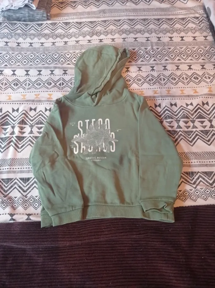 Sweat à capuche dinosaure