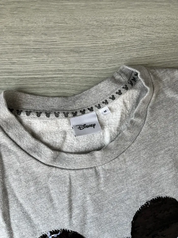 Pull Mickey taille m - photo numéro 2