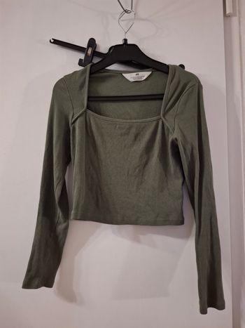 Blouse fille taille 10/11 ans en très bon état