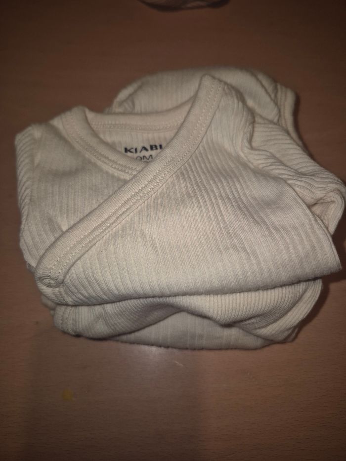 Lot de 3 bodies matelassés taille naissance