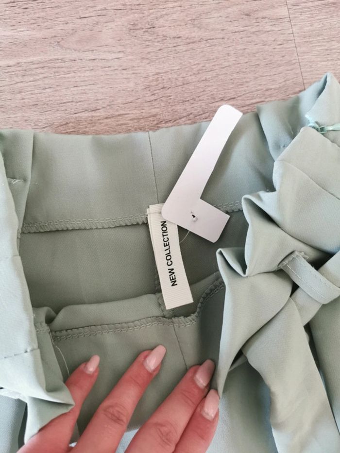Pantalon carotte à nouer avec une ceinture vert sauge - New collection - photo numéro 6