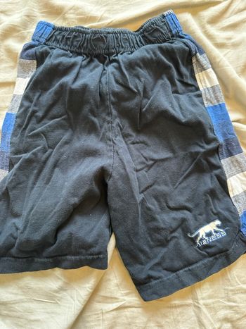 Short puma taille 5 ans