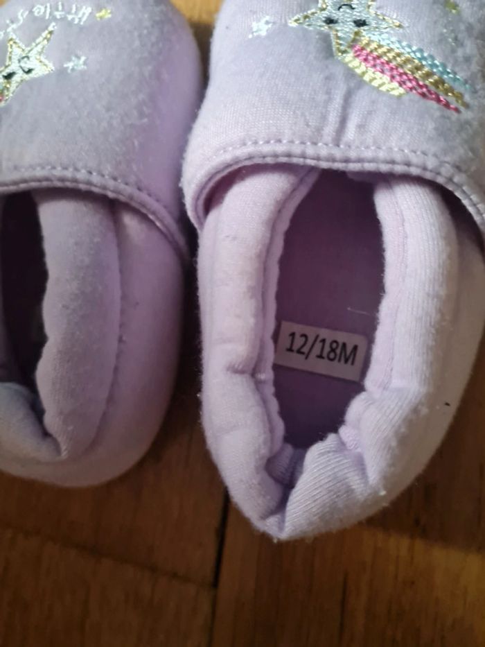 Chausson fille étoiles 12/18 mois - photo numéro 2