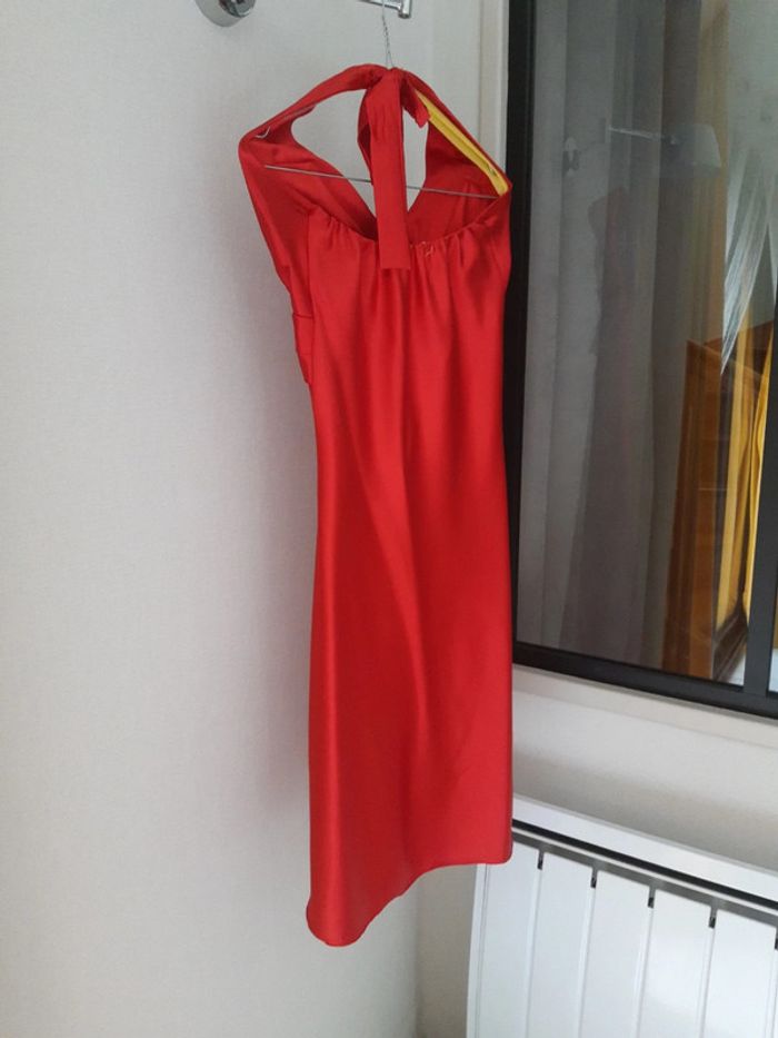 Robe habillée de soirée rouge dos nu TBE - photo numéro 3