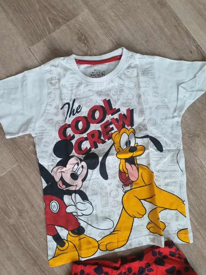Pyjama 2 pièces Mickey taille 4-6 ans - photo numéro 3