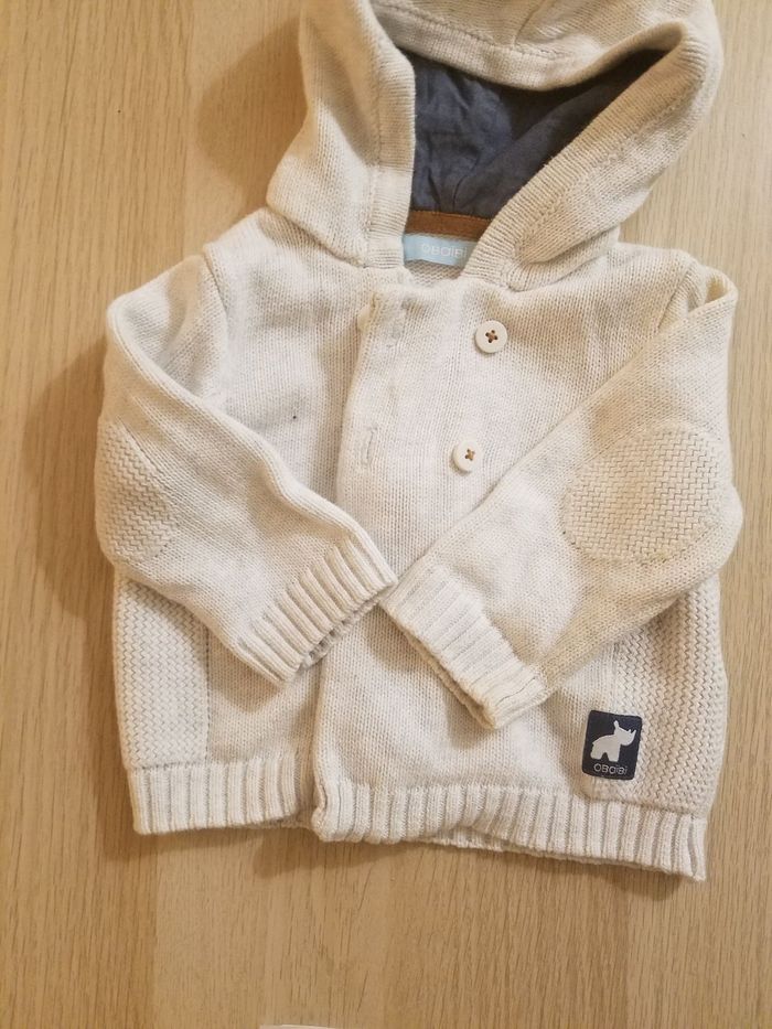 Sweat 3 mois - photo numéro 2