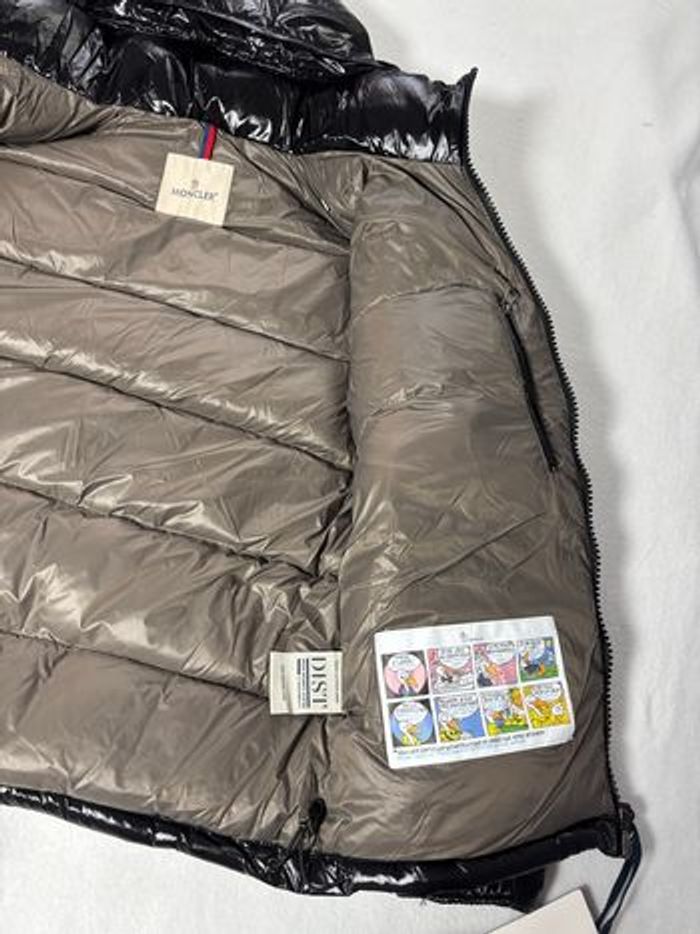 Doudoune Moncler Maya Noire Brillante – Taille S - photo numéro 3