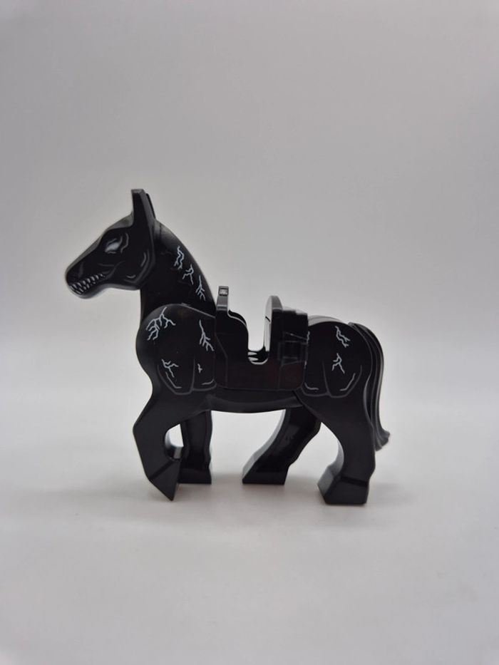 Figurine type lego Cheval Vénom Spiderman Marvel