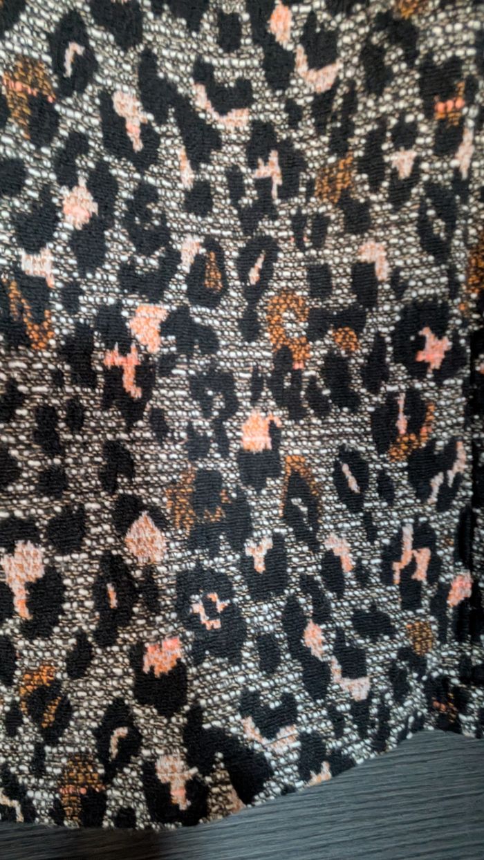 Jupe courte Camaïeu motif léopard - photo numéro 2