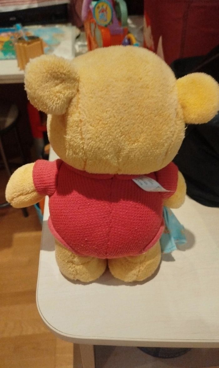 Peluche Winnie pooh Fisher price Vintage disney qui marche - photo numéro 2